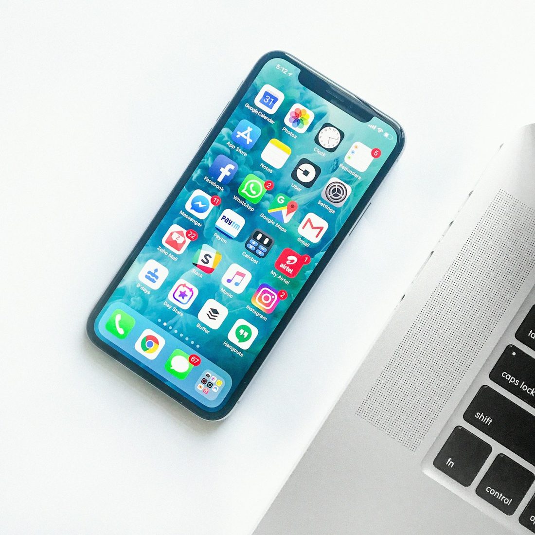 3377体育 APP 赛程与赛事列表界面示意